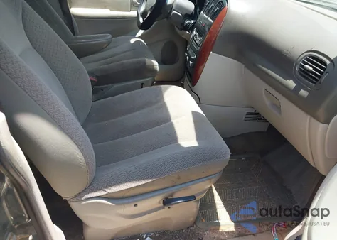 2006 Chrysler Town & Country из США, поврежденный, VIN 1A4GP45R16B720438